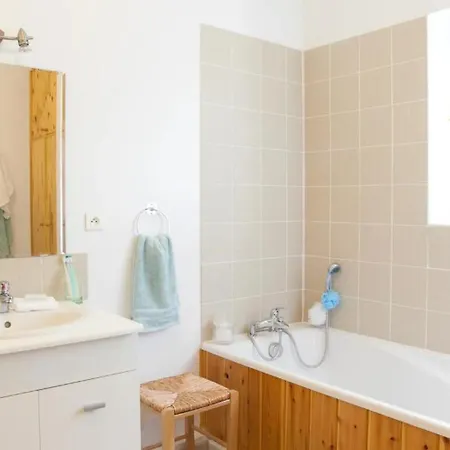 Gites123soleil-glycine Nyaraló Champagnolles